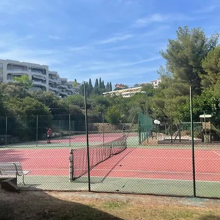 Διαμέρισμα Cosy Studio With Pool Near The Sea *